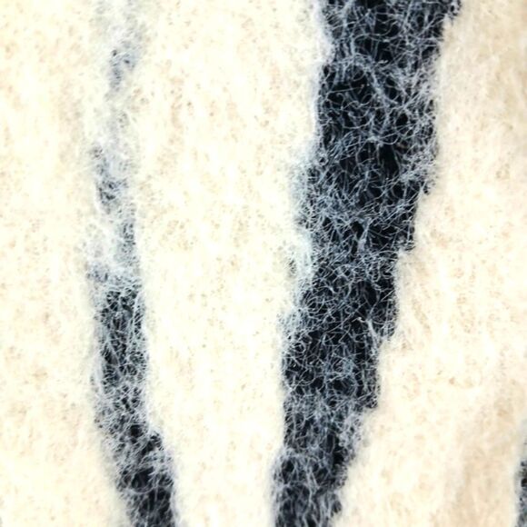 Anthropologie Cindy Eyelash Pullover Size XS - Picture 8 of 10